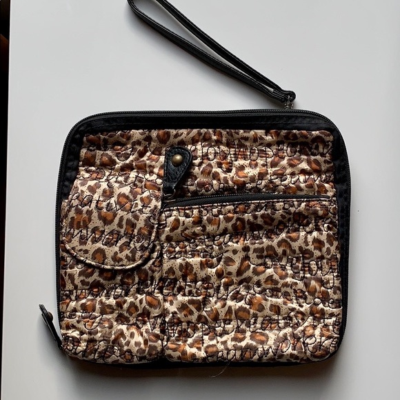 ANIMAL PRINT WRISTLET - Picture 5 of 15